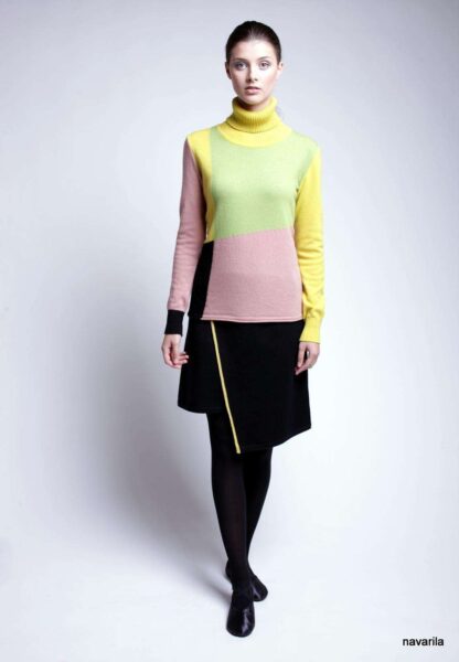 Navarila Houme pulover s geometrickym delenim 3 HOME pullover with geometric pattern A delicate HOME pullover with long sleeves and a geometric pattern. It is knitted from a wonderful yarn with a mixture of cashmere. Choose from 2 color combinations: A/yellow turtleneck, pattern green, yellow, old pink and black- SIZE. L + XL 42,46 B/ black turtleneck, green pattern, light blue, pink and black - SIZE L+XL 42,44,46 In color combination with all skirts from the LINEART collection. All models are already pre-washed, maintenance: gentle wash up to 30 degrees, then spread on a towel. A delicate HOME pullover with long sleeves and a geometric pattern. It is knitted from a wonderful yarn with a mixture of cashmere. Choose from 2 color combinations: A/yellow turtleneck, pattern green, yellow, old pink and black- SIZE. L + XL 42,46 B/ black turtleneck, green pattern, light blue, pink and black - SIZE L+XL 42,44,46 In color combination with all skirts from the LINEART collection. All models are already pre-washed, maintenance: gentle wash up to 30 degrees, then spread on a towel.