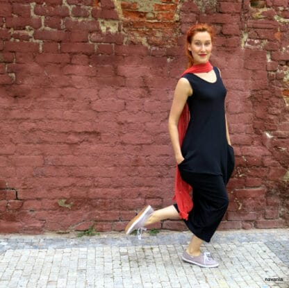 Navarila Tamy jednobarevne saty s kapsami 5 TAMY - one color dress with pockets in BLACK AGAIN ! POCKET DRESS - what more could you want for the summer, you just can't take it off. knit: modal with elastane.elastanem. Very easy maintenance - hand wash or for a delicate program in the washing machine up to 30 degrees. After washing, hang it on a hanger, you don't even have to iron! SIZE.S,M,L,XL You can add a thin tape! in BLACK AGAIN ! POCKET DRESS - what more could you want for the summer, you just can't take it off. knit: modal with elastane.elastanem. Very easy maintenance - hand wash or for a delicate program in the washing machine up to 30 degrees. After washing, hang it on a hanger, you don't even have to iron! SIZE.S,M,L,XL You can add a thin tape!